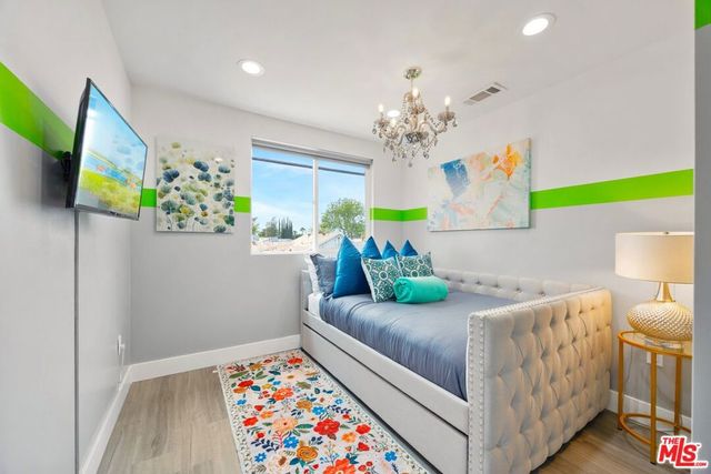 5855 Vineland Avenue D, Los Angeles, CA 91601