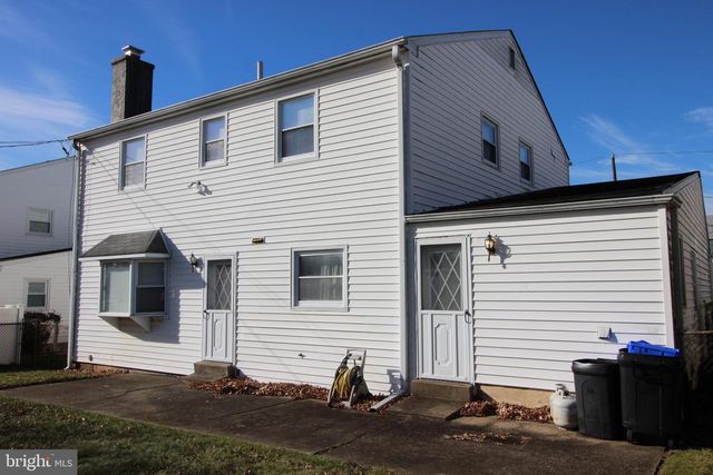 13037 SEWELL RD, Philadelphia, PA 19116