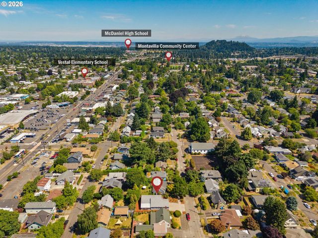 305 Se 84TH Ave, Portland, OR 97216