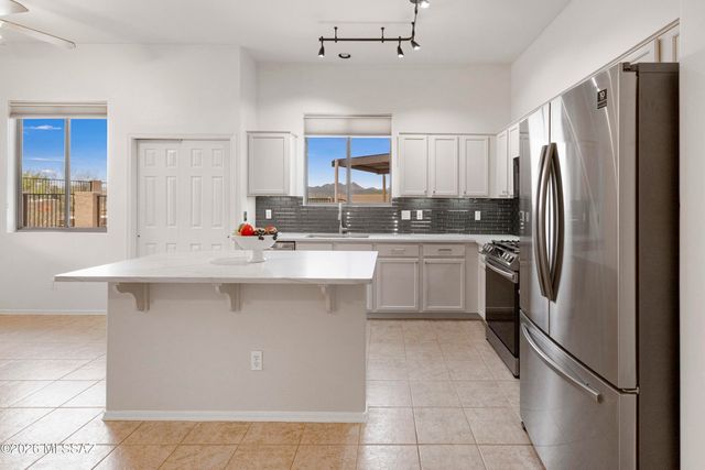 13455 N Big View Court, Oro Valley, AZ 85755