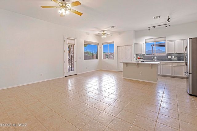 13455 N Big View Court, Oro Valley, AZ 85755