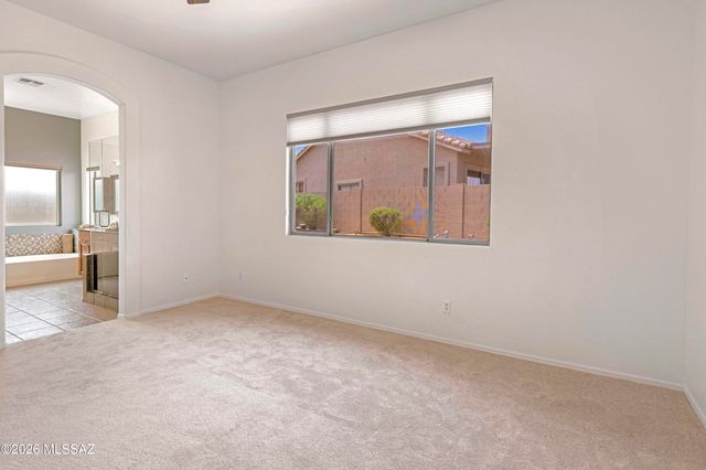13455 N Big View Court, Oro Valley, AZ 85755