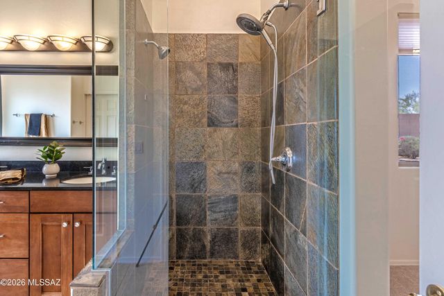 13455 N Big View Court, Oro Valley, AZ 85755
