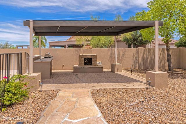 13455 N Big View Court, Oro Valley, AZ 85755