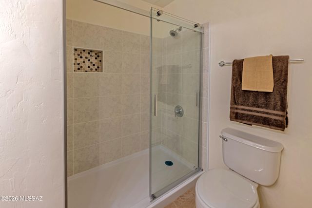 13455 N Big View Court, Oro Valley, AZ 85755