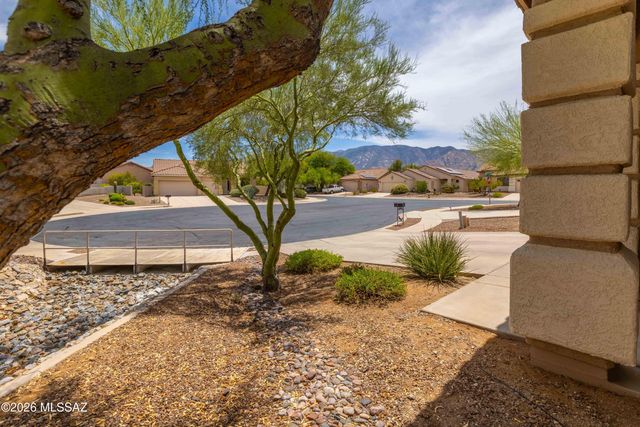 13455 N Big View Court, Oro Valley, AZ 85755