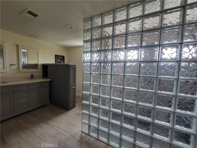 8 Hidalgo, Irvine, CA 92620