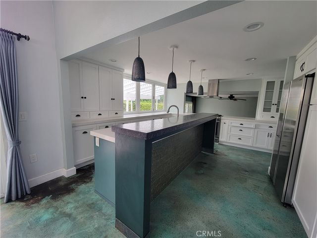 8 Hidalgo, Irvine, CA 92620