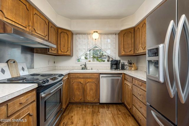 1989 Crescent Drive, Las Cruces, NM 88005