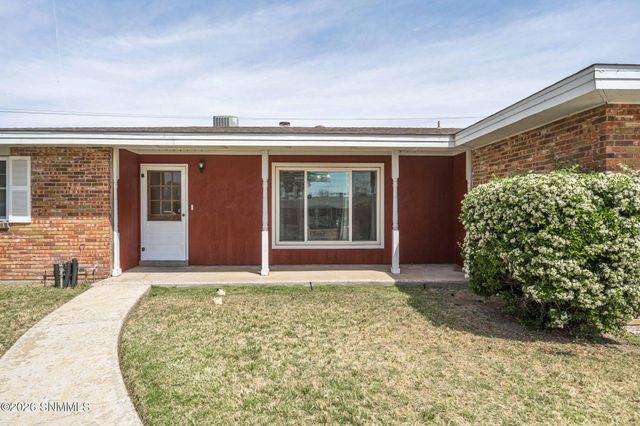 1989 Crescent Drive, Las Cruces, NM 88005
