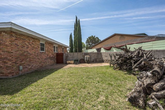 1989 Crescent Drive, Las Cruces, NM 88005