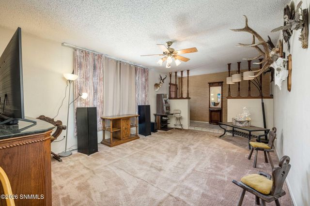 1989 Crescent Drive, Las Cruces, NM 88005