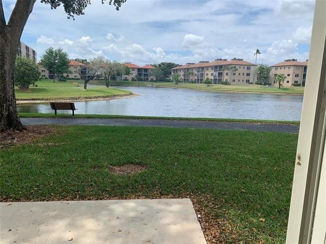 7840 NW 50TH Street 108, Lauderhill, FL 33351