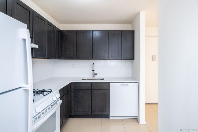 125 Lake Street 11-K North, White Plains, NY 10604