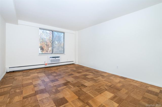 125 Lake Street 11-K North, White Plains, NY 10604