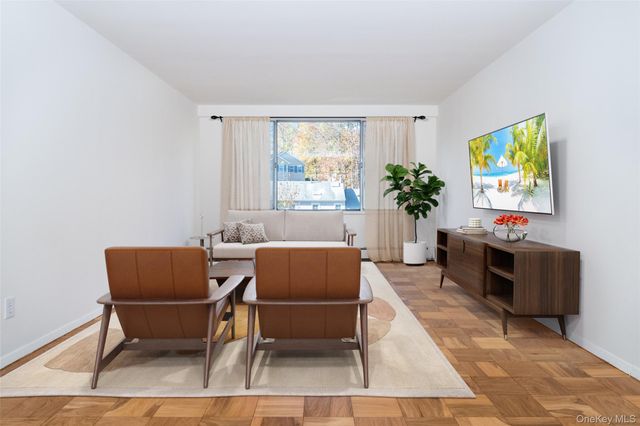 125 Lake Street 11-K North, White Plains, NY 10604