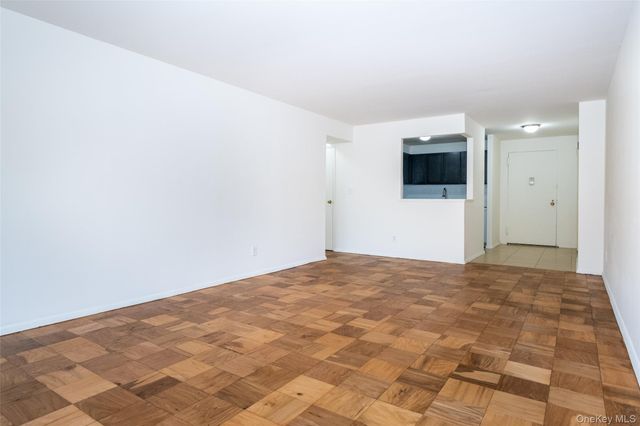 125 Lake Street 11-K North, White Plains, NY 10604