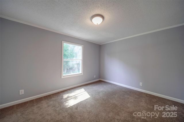 355 Shoreline Road, New London, NC 28127