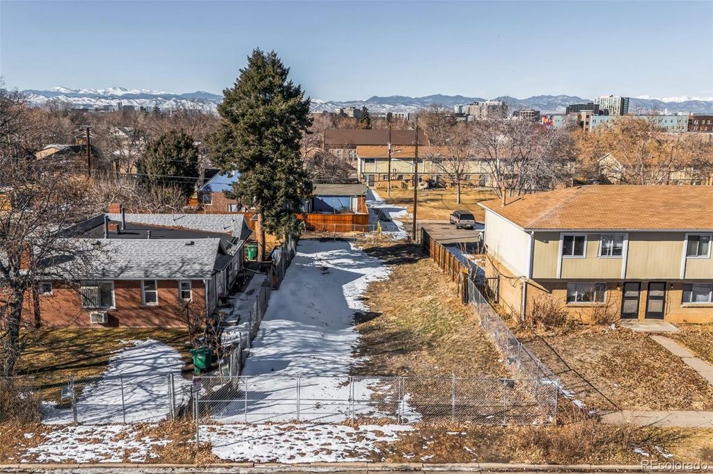 3611 N Elizabeth Street, Denver, CO 80205