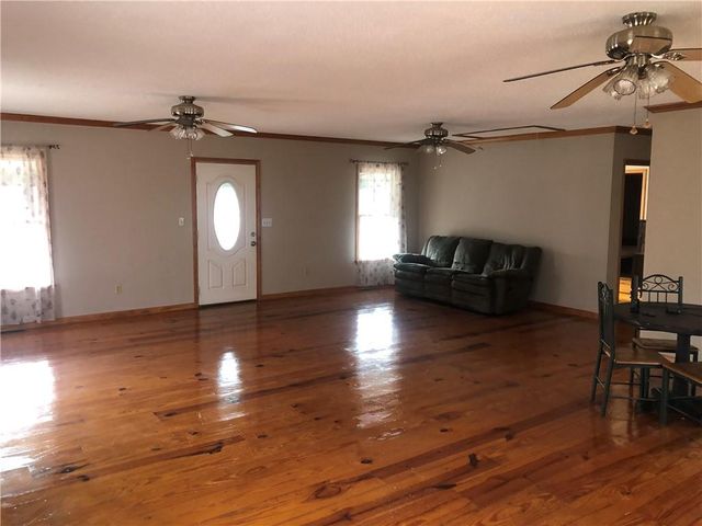 4744 Chickasaw SE Way, Acworth, GA 30102