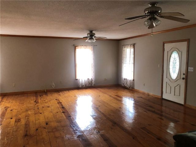 4744 Chickasaw SE Way, Acworth, GA 30102