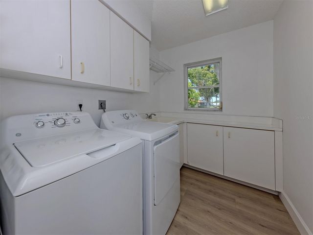 1428 GLENEAGLES DRIVE, Venice, FL 34292