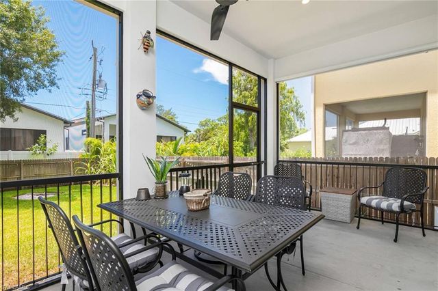 3016 Van Buren AVE, Naples, FL 34112