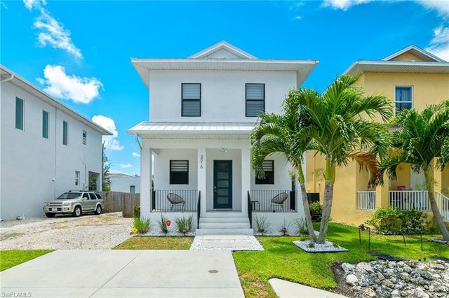 3016 Van Buren AVE, Naples, FL 34112