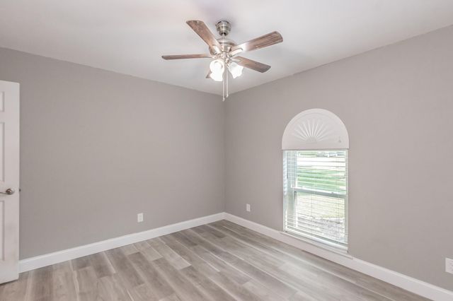2013 Memphis Drive, Bedford, TX 76022