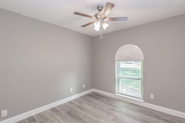 2013 Memphis Drive, Bedford, TX 76022