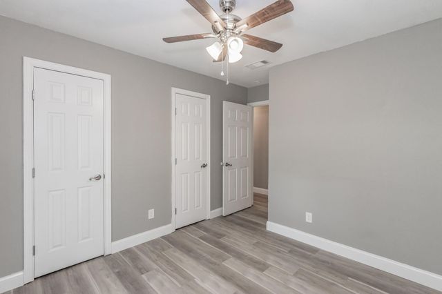 2013 Memphis Drive, Bedford, TX 76022