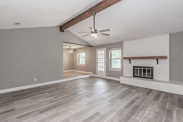 2013 Memphis Drive, Bedford, TX 76022