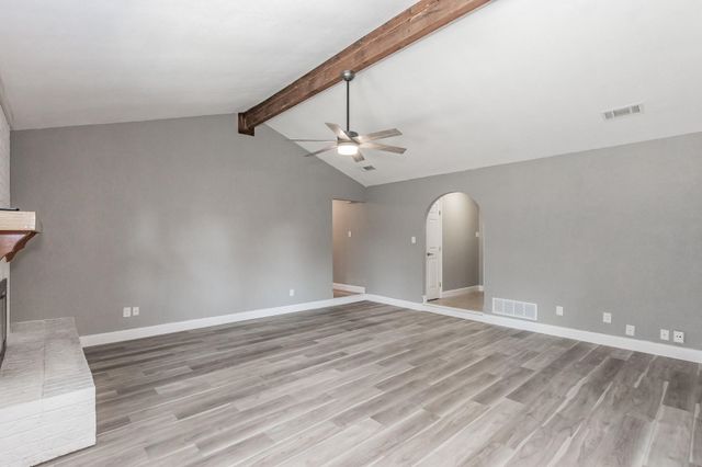 2013 Memphis Drive, Bedford, TX 76022