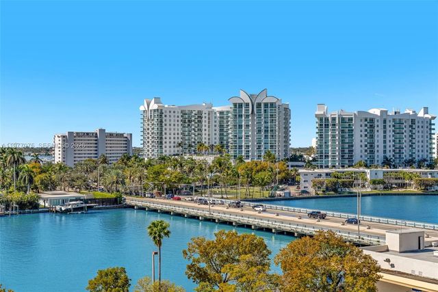 1455 N Treasure Dr PH-G, North Bay Village, FL 33141