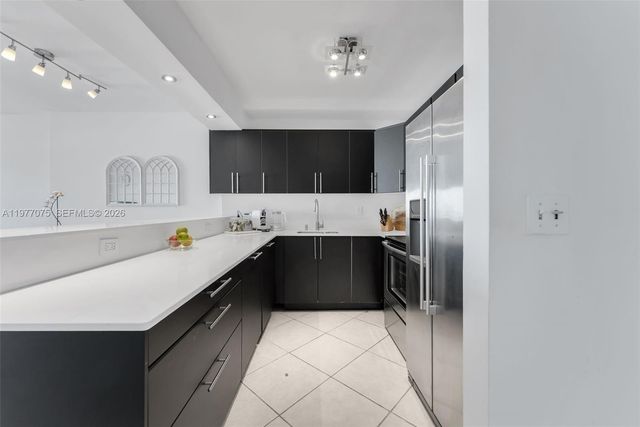 1455 N Treasure Dr PH-G, North Bay Village, FL 33141