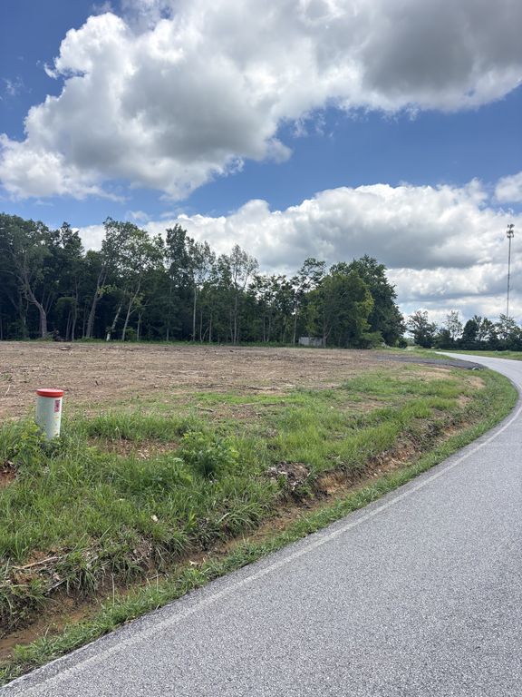 0 Days Rd, Lafayette, TN 37083