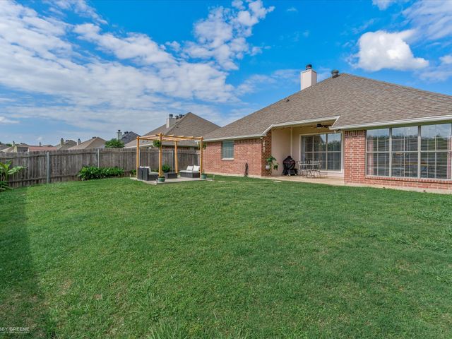 4204 Parkridge Drive, Benton, LA 71006