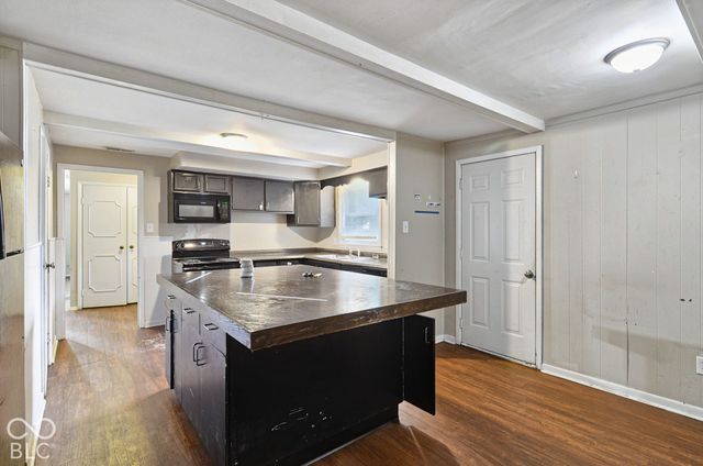 1733 Alimingo Drive, Indianapolis, IN 46260