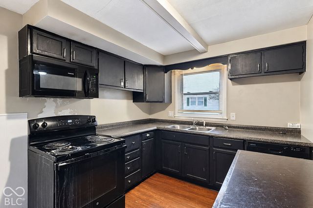 1733 Alimingo Drive, Indianapolis, IN 46260