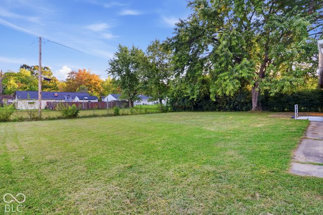 1733 Alimingo Drive, Indianapolis, IN 46260