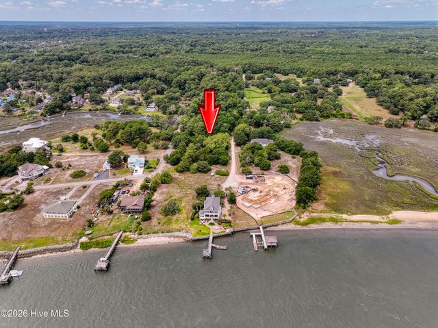 1709 Long Shore Drive SW, Shallotte, NC 28470