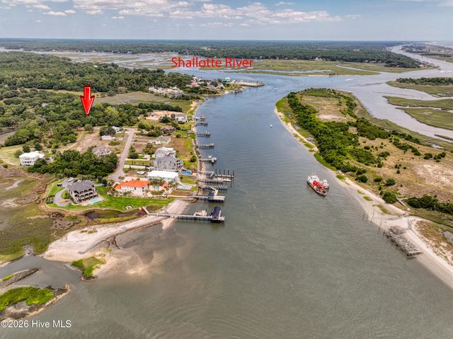 1709 Long Shore Drive SW, Shallotte, NC 28470