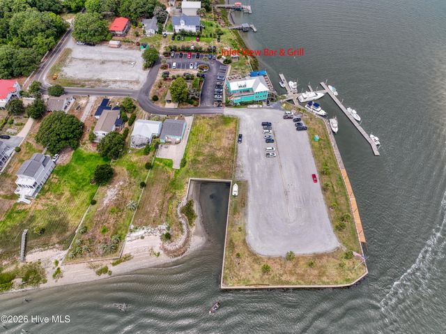 1709 Long Shore Drive SW, Shallotte, NC 28470