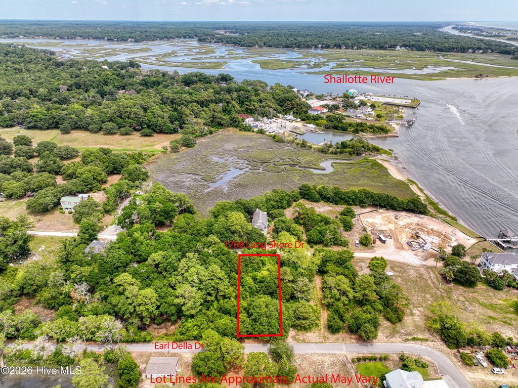1709 Long Shore Drive SW, Shallotte, NC 28470
