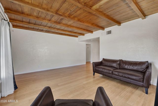 3301 W LYNWOOD Street, Phoenix, AZ 85009