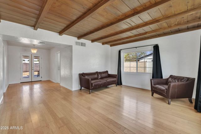 3301 W LYNWOOD Street, Phoenix, AZ 85009