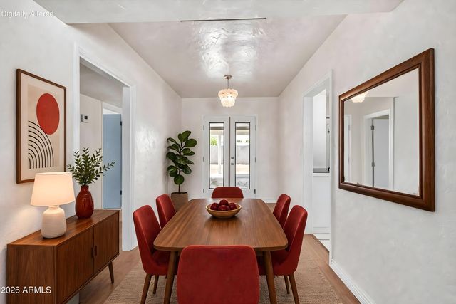 3301 W LYNWOOD Street, Phoenix, AZ 85009
