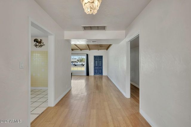 3301 W LYNWOOD Street, Phoenix, AZ 85009