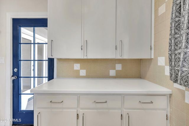 3301 W LYNWOOD Street, Phoenix, AZ 85009