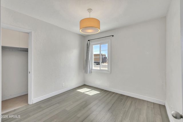 3301 W LYNWOOD Street, Phoenix, AZ 85009